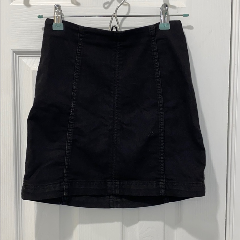 BLACK FREE PEOPLE SKIRT
